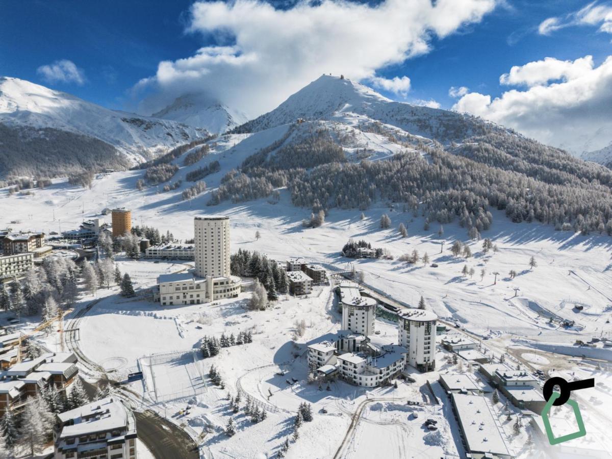 Hotiday Hotel Sestriere Exterior photo